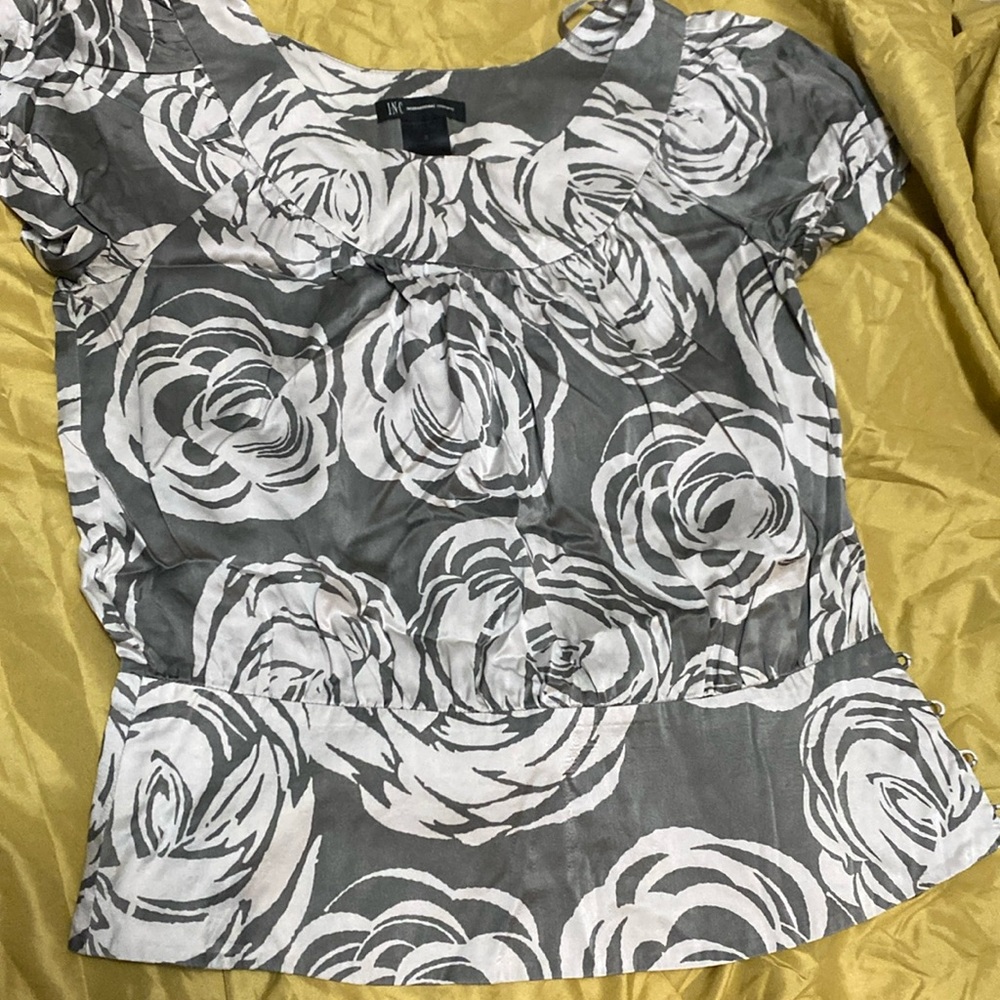 International inc blouse - size 8